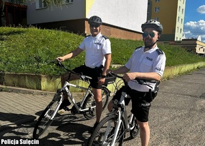 Policyjny patrol rowerowy.