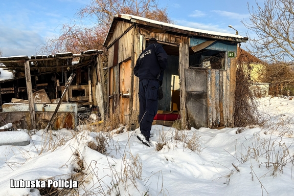 Alkohol i niskie temperatury to niebezpieczne połączenie - twoja czujność może uratować życie