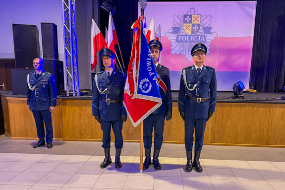 Sztandar Komendy Powiatowej Policji w Sulęcinie.